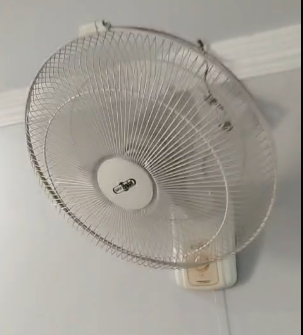 3 Bracket Fan for sale